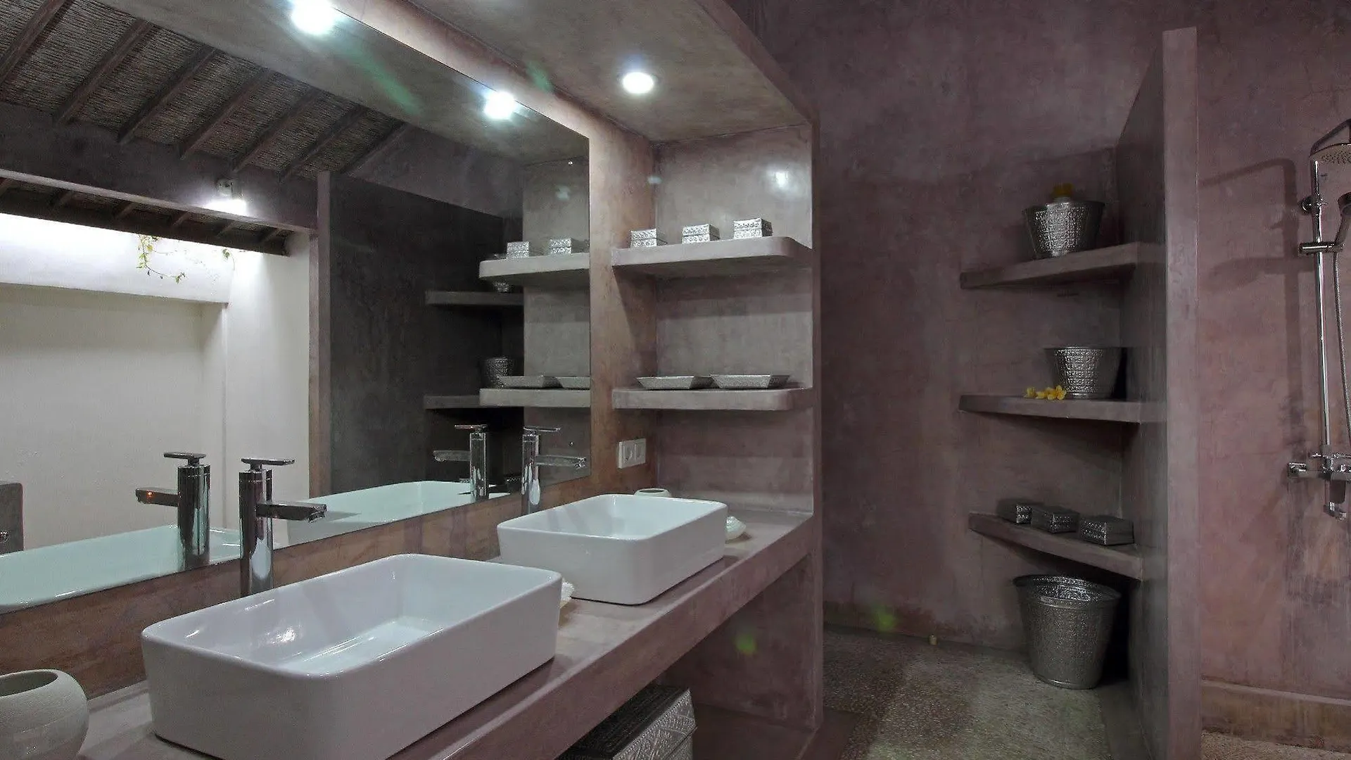 Villa Putih Seminyak  Indonesia